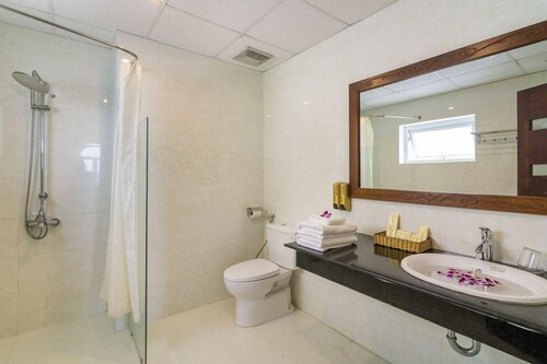 Гостиница Orchid Hotel Da Nang в Дананге