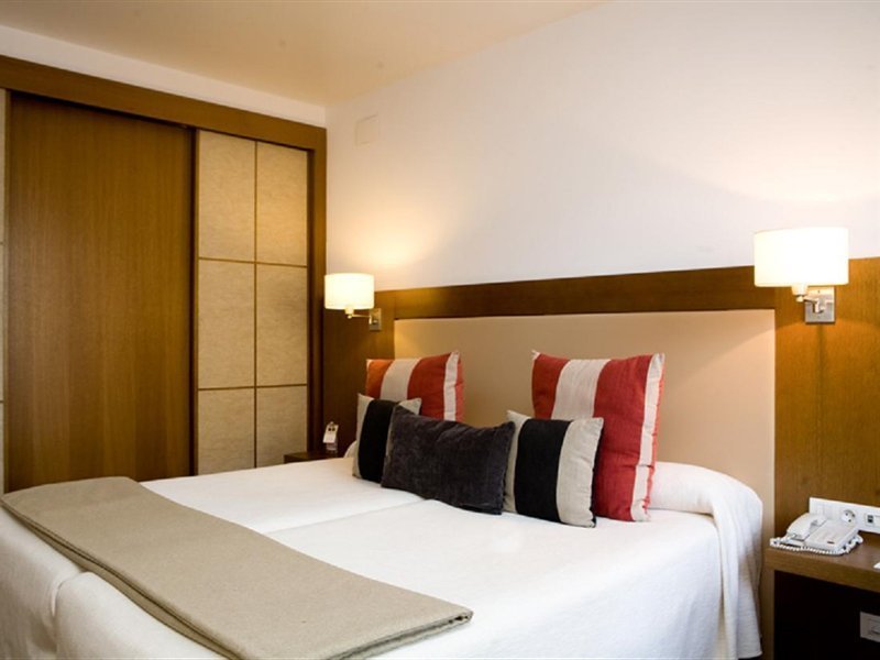 Фото Hotel Molina Lario