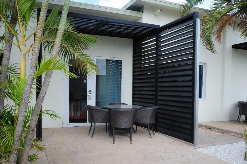 Фото Talk of the Town Hotel and Beach Club