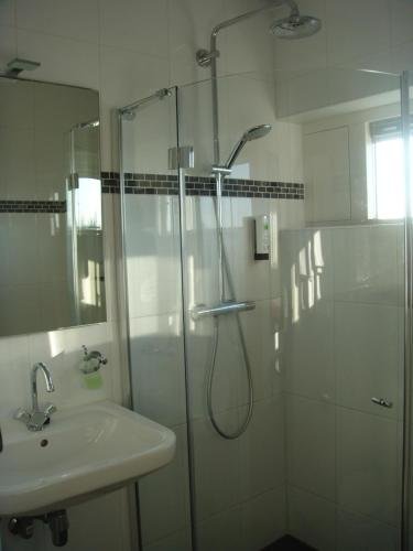 Фото Hotel Restaurant Lakeside