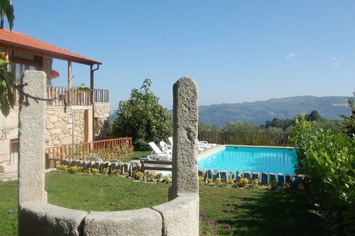 Гостиница Outros Tempos Turismo De Aldeia в Округе Визеу