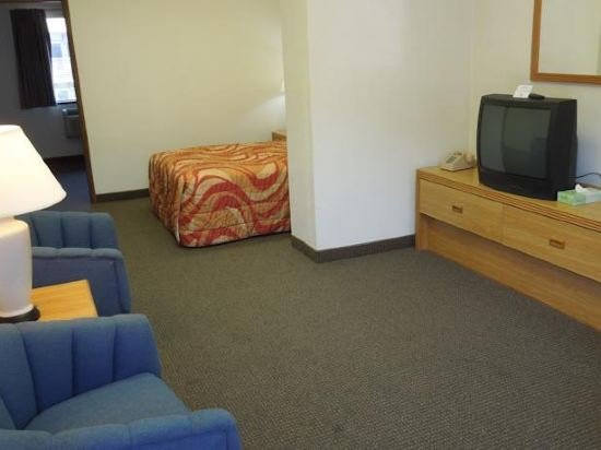 Фото Aladdin Inn & Suites