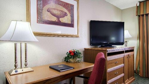 Гостиница Comfort Inn & Suites в Шакопи