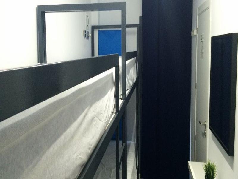 Фото Chameleon Hostel