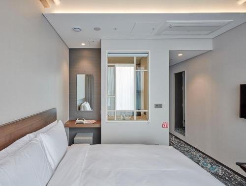 Фото Hotel In 9 Gangnam 