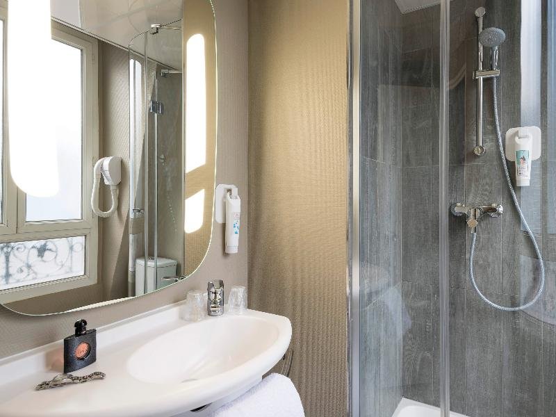 Фото ibis Paris Ornano Montmartre North 18th