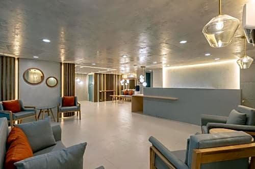 Фото IHotel Uptown Bgc