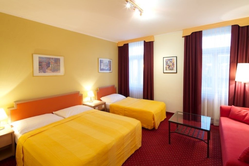 Фото Westbahn Hotel