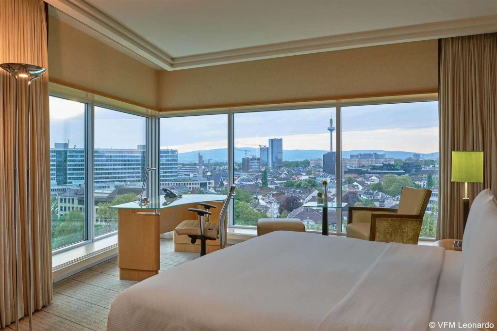 Фото Hilton Frankfurt City Centre