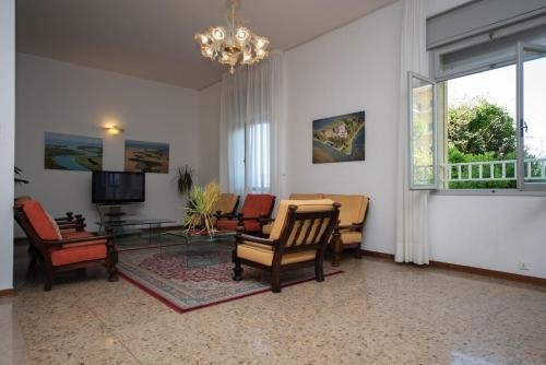 Фото Hotel Janeiro Frontemare