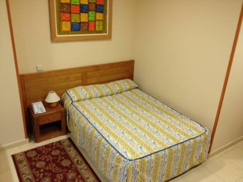 Фото Hostal Aeropuerto