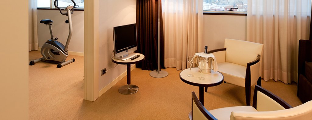 Фото Italiana Hotels Cosenza