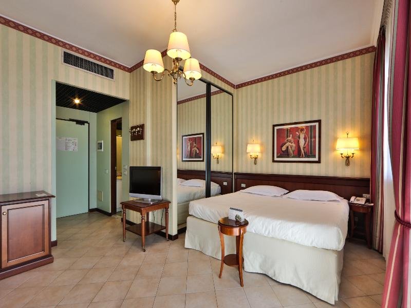 Фото Unaway Hotel & Residence Contessa Jolanda Milano