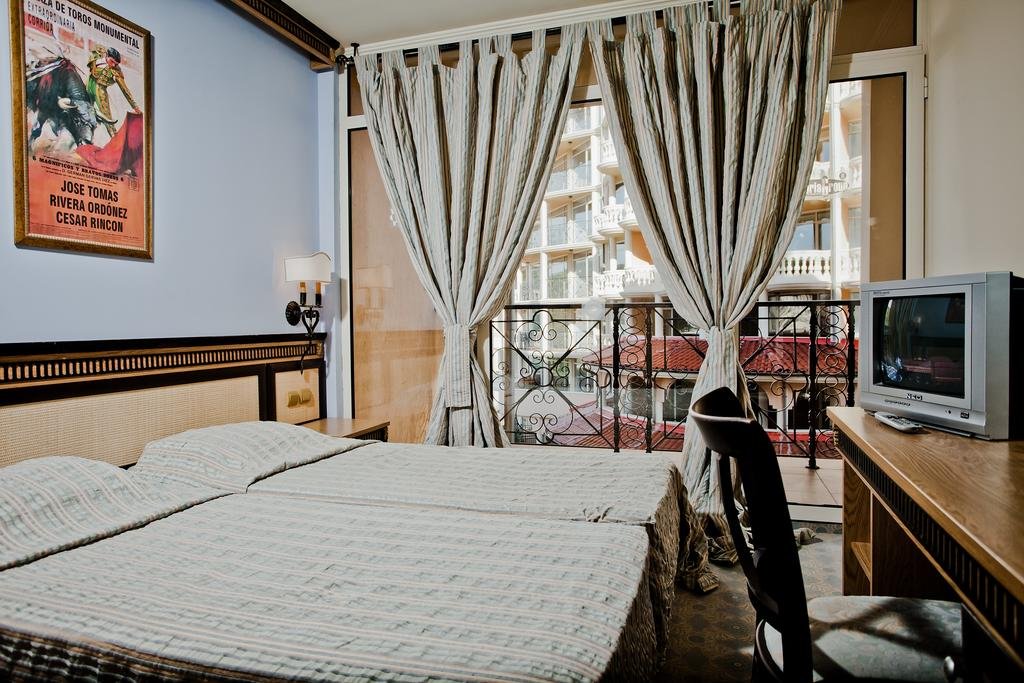 Фото Atrium Beach Hotel - All Inclusive