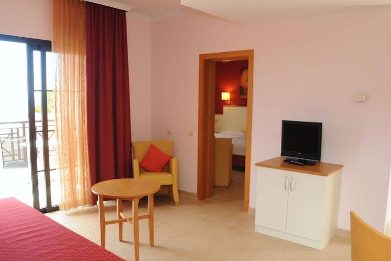 Фото Hotel Luz del Mar