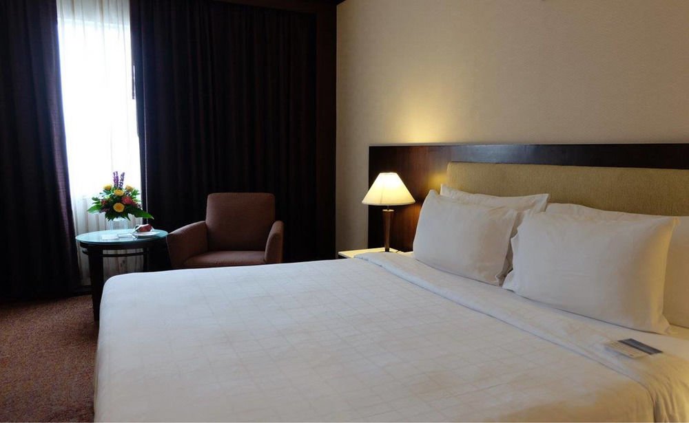 Фото Zenith Sukhumvit Hotel