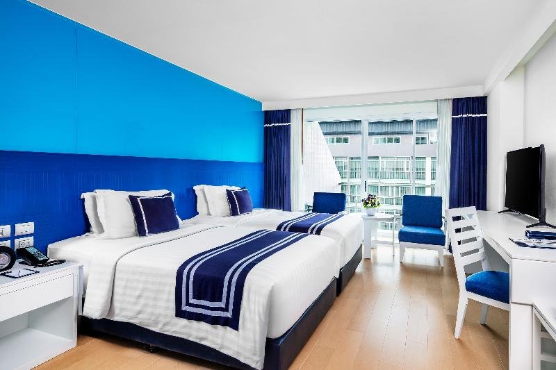 Фото A-One New Wing Hotel