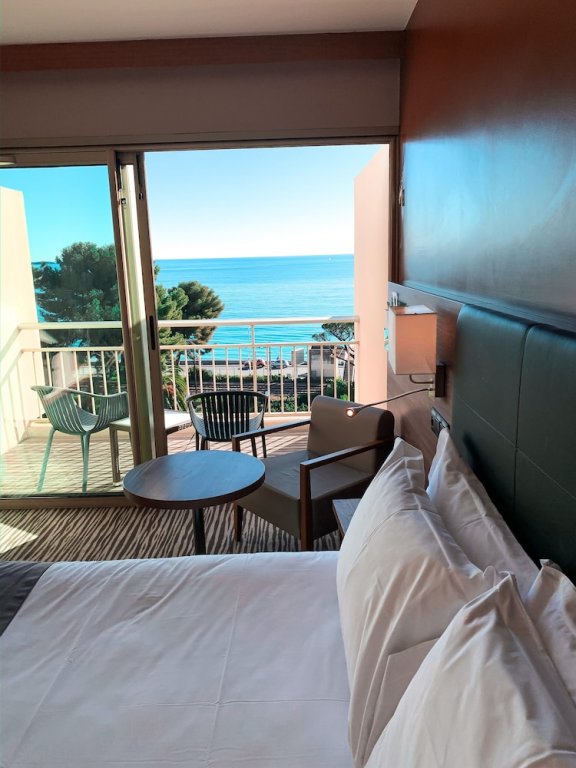 Фото Holiday Inn Cannes