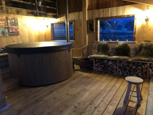 Фото Gurkhof Ferienwohnungen