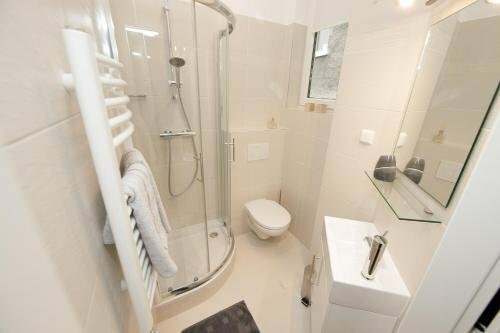 Гостиница Vienna Residence Elegant Apartment for 2 Near the Famous Mariahilferst в Вене