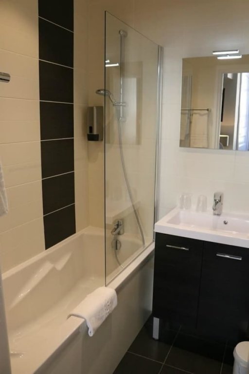 Фото Hotel du Theatre