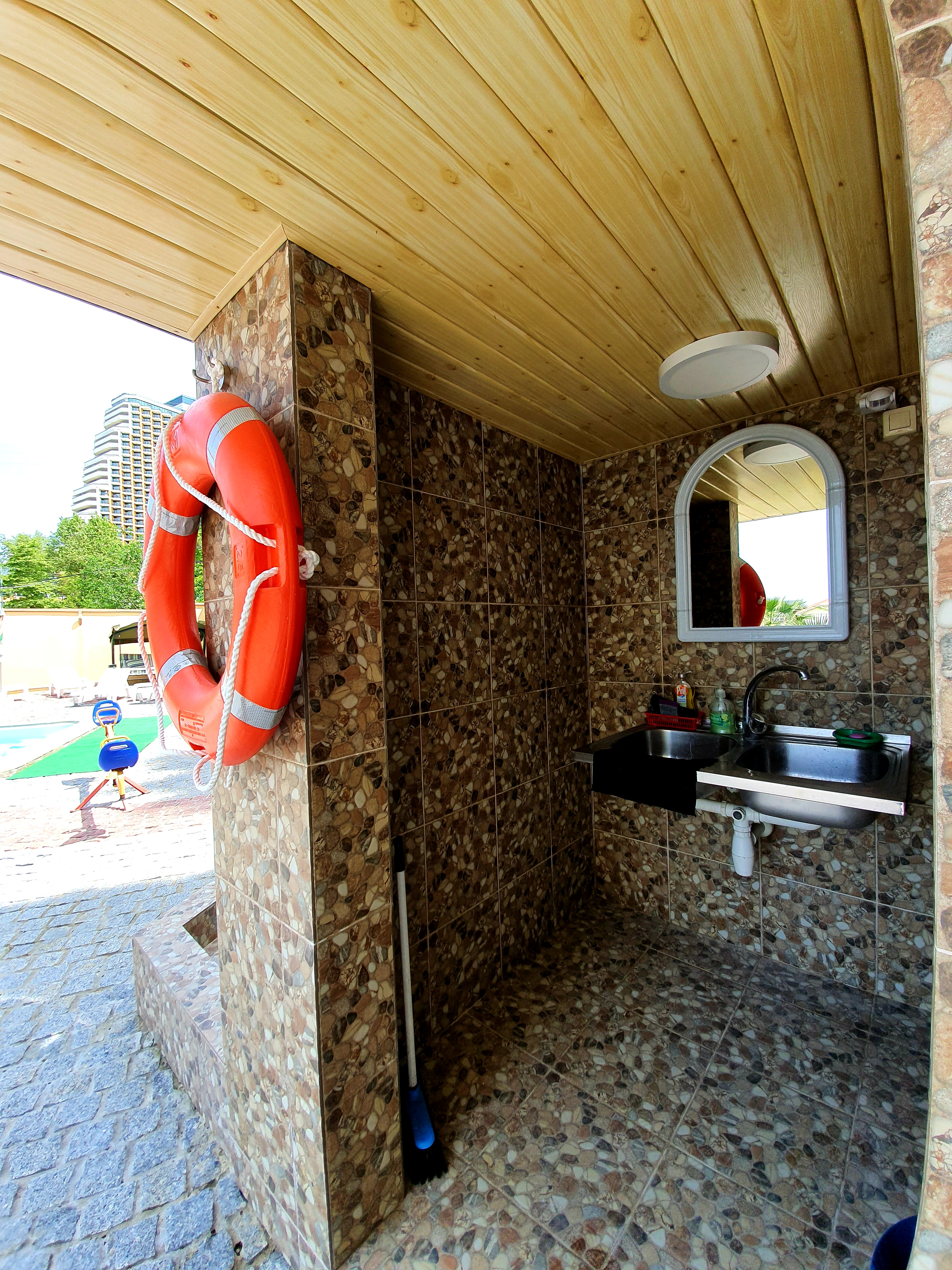 Фото Атлант