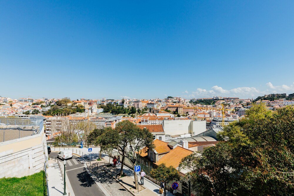 Фото Rent4Rest Bairro Alto Charming 1Bd Apartment