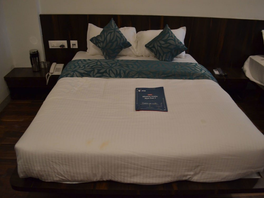 Фото Oyo 9938 Hotel Venkateshwara