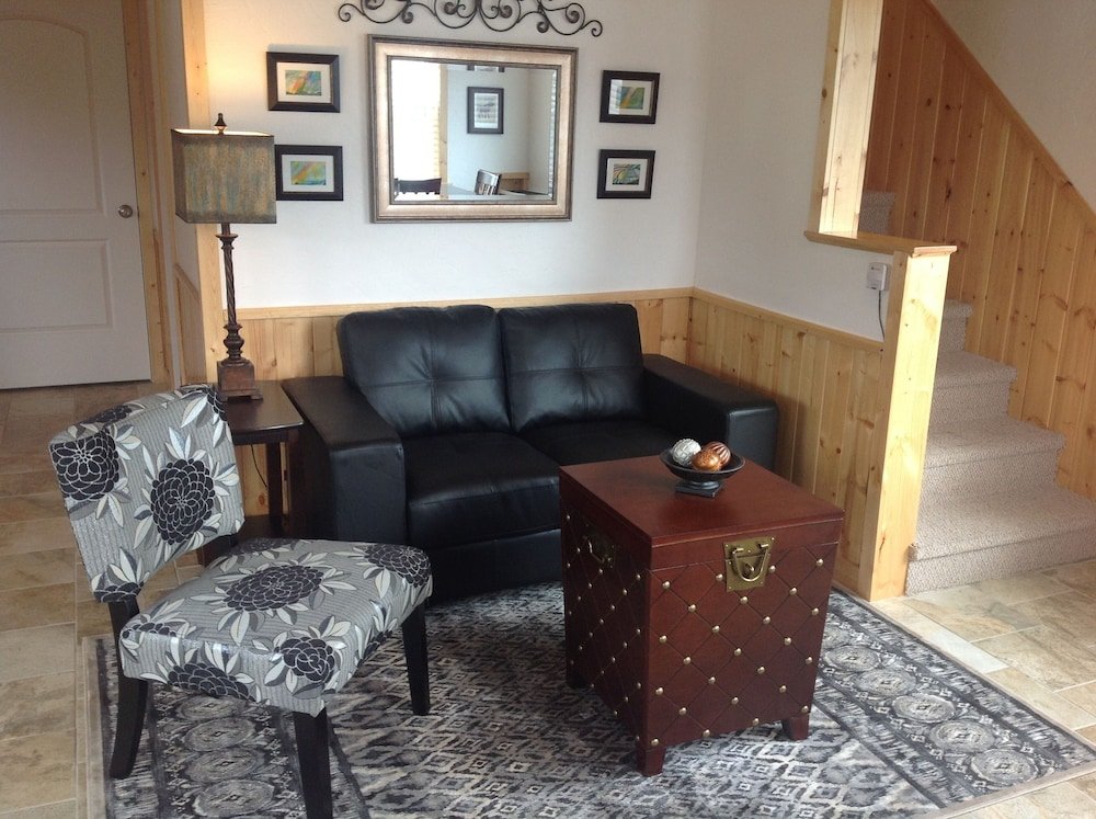 Фото Evergreen Townhomes