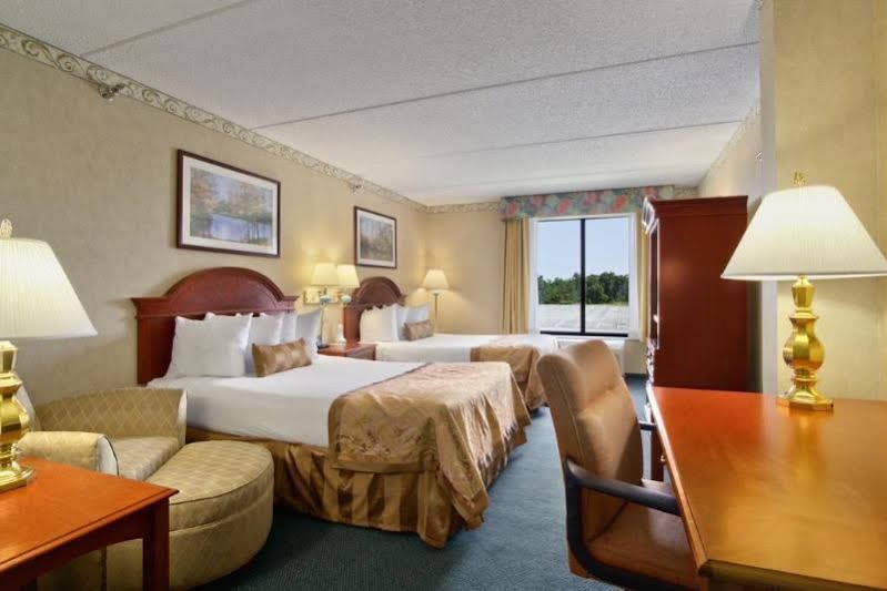 Фото Wingate by Wyndham Vineland/Millville