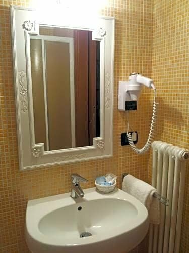 Hotel Terme Di Monte Valenza, Piedmont, photo