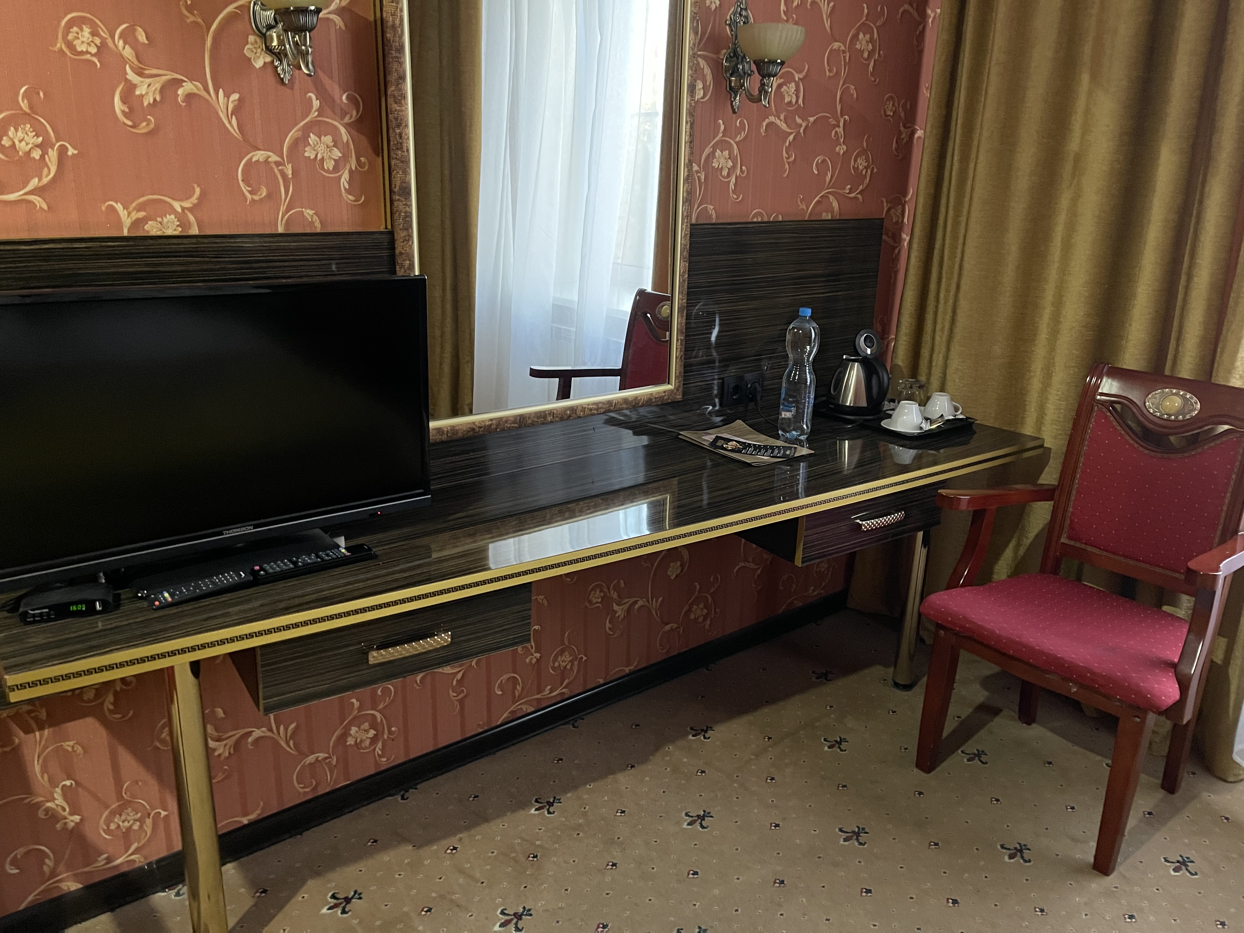 Фото Империя