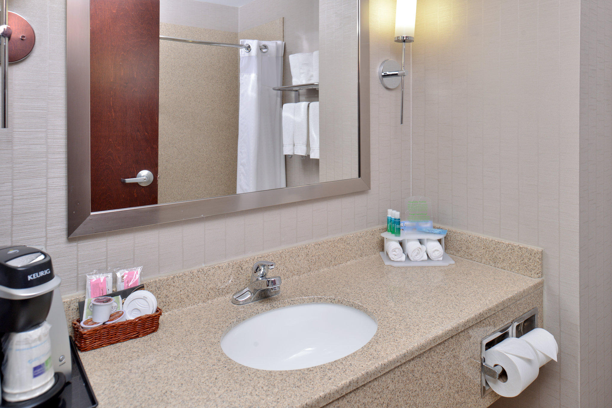 Фото Holiday Inn Express Hotel & Suites Lafayette, an Ihg Hotel