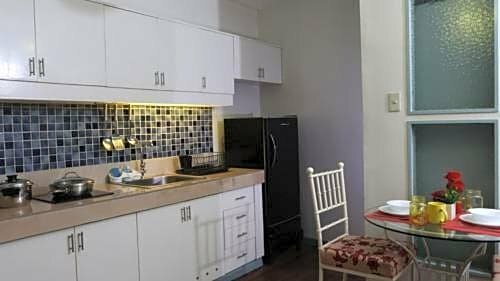 Внешний вид отеля 1775 Adriatico Suites в Маниле, фото 4