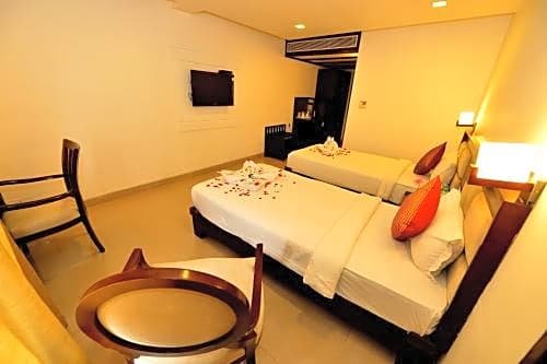 Фото Horizon Hotel