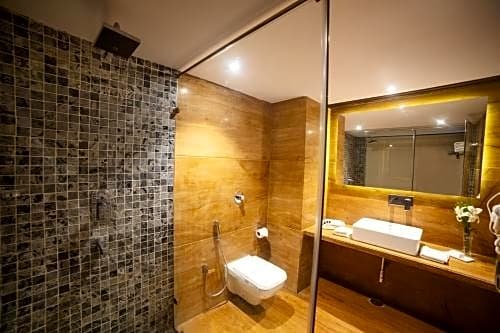 Фото Hotel Hilltop Palace