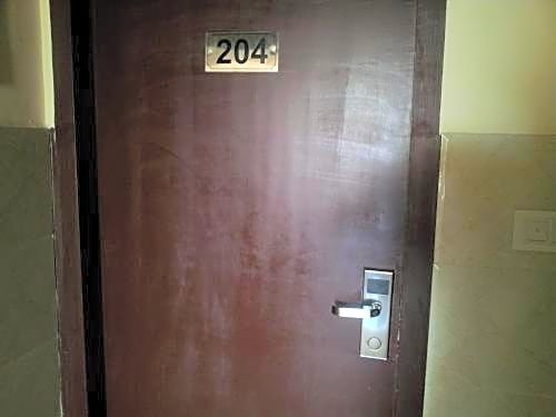 Фото Hotel Savi Regency