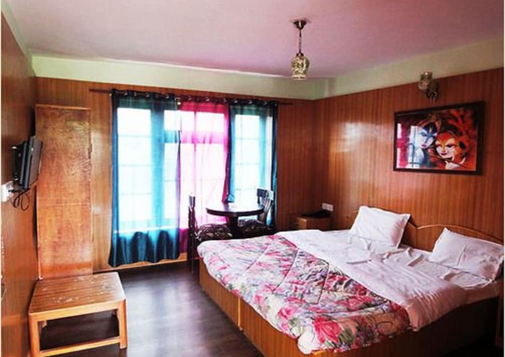 Фото Beyond Stay - Hotel kanika Himalayan View