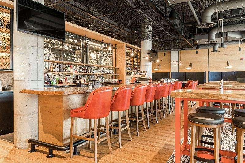 Фото Canvas Moncton, Tapestry Collection by Hilton