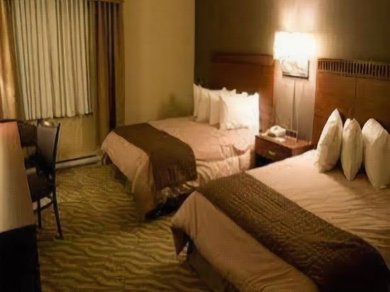 Фото Canad Inns Destination Centre Garden City