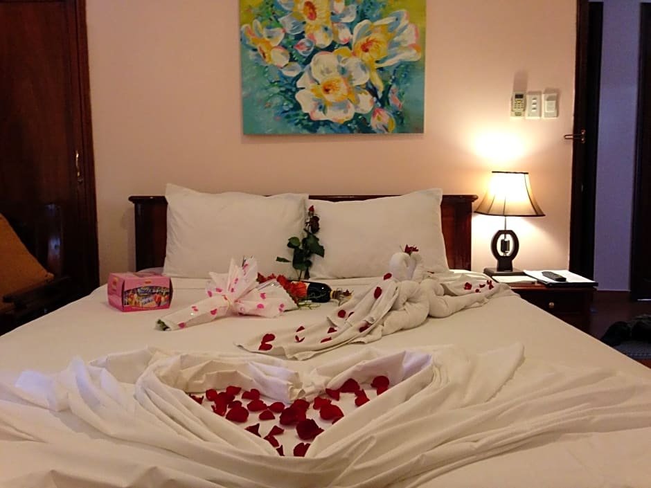 Фото Holiday Diamond Hotel