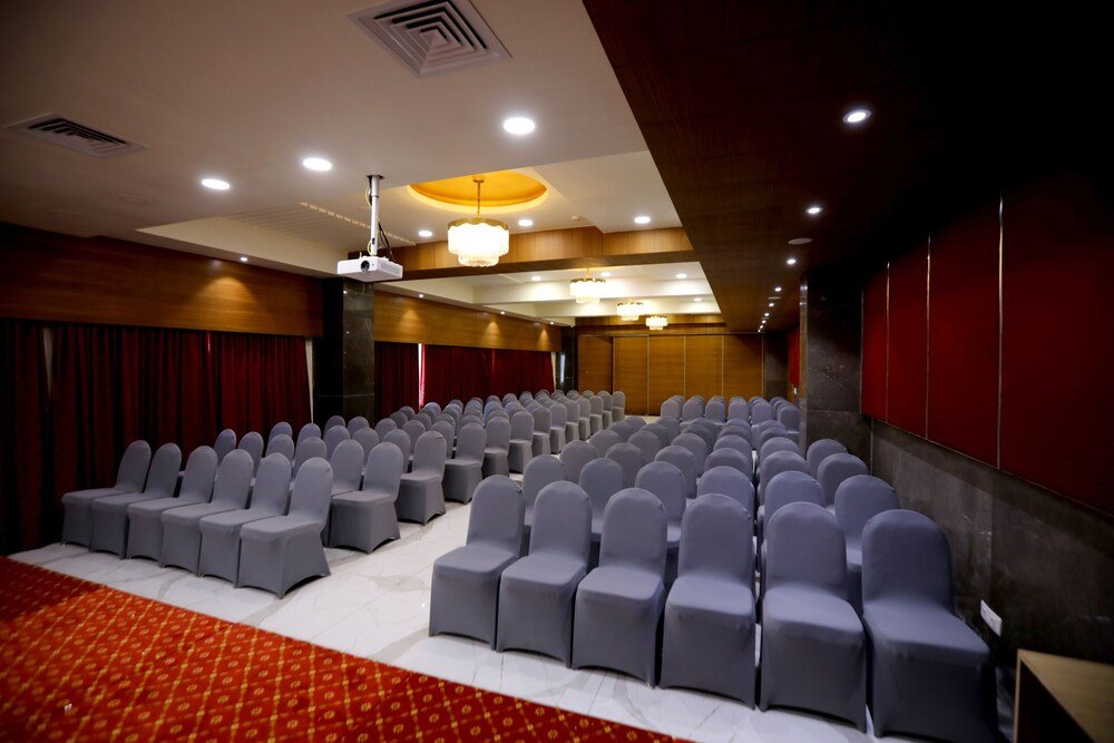 Фото Zion - A Luxurious Hotel