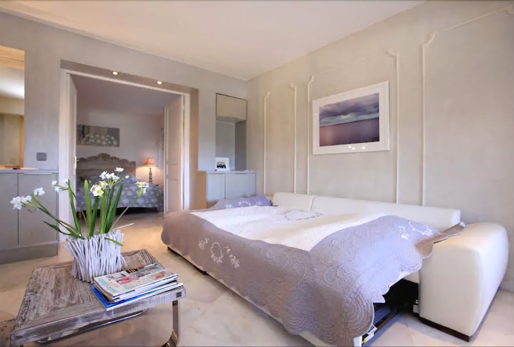 Фото Apartment Borromees