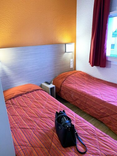 Гостиница hotelF1 Arras-Lens Hotel