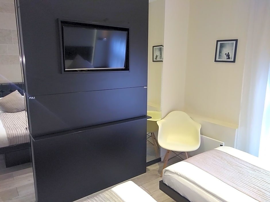 Фото Mstay 88 Studios Kensington