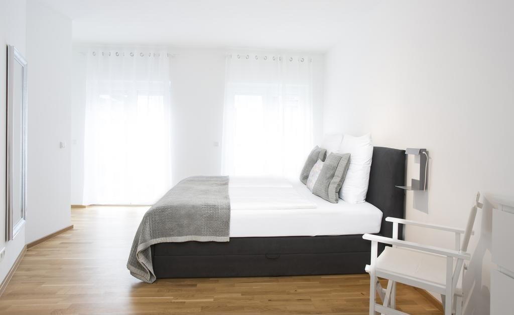 Фото Aparthouse Graf-Adolf