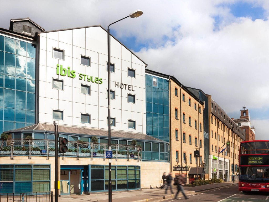 Фото Ibis Styles London Excel