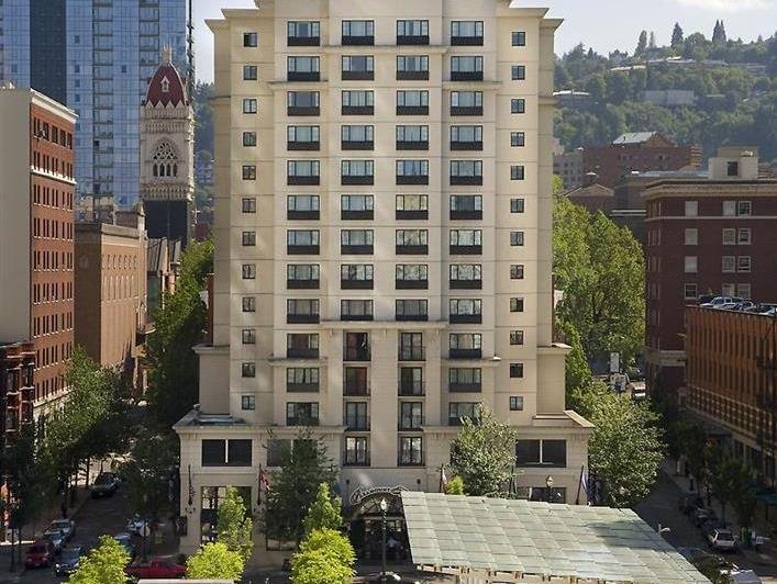 Фото The Paramount Hotel