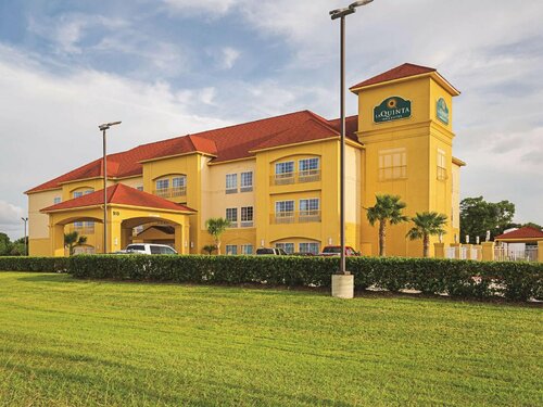 Гостиница La Quinta Inn & Suites by Wyndham Port Lavaca