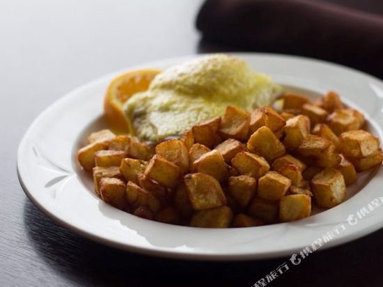 Фото Atlantic Host Hotel